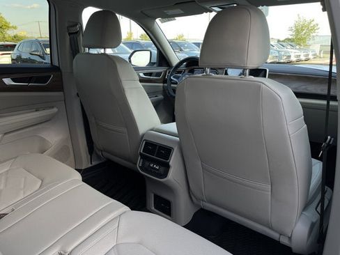 New 2026 Volkswagen Atlas SE image 28