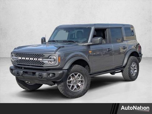 Certified 2025 Ford Bronco Badlands image 1