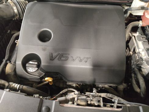 Used 2019 Chevrolet Traverse LT FWD image 30