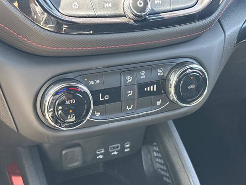 Certified 2023 Chevrolet TrailBlazer RS w/ Convenience Package AWD/4WD image 29