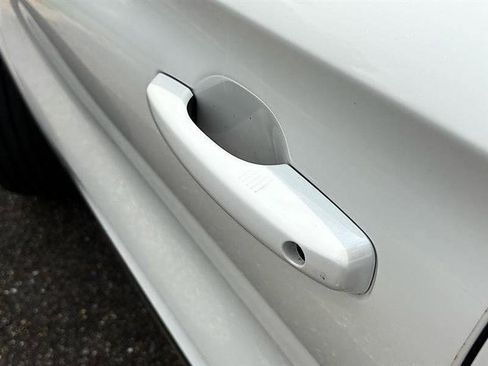 Used 2023 Lincoln Corsair FWD image 14