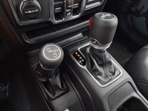 New 2026 Jeep Wrangler Unlimited Sahara AWD/4WD image 28