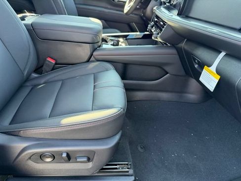 New 2026 Chevrolet Tahoe RST w/ Advanced Technology Package AWD/4WD image 16