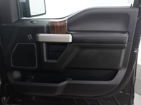 Used 2018 Ford F150 Lariat w/ Equipment Group 502A Luxury image 12