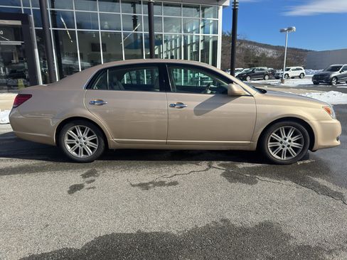 Used 2009 Toyota Avalon Limited image 5