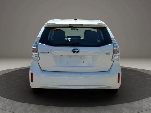 Used 2012 Toyota Prius V Three image 7