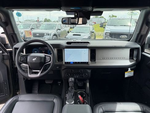 New 2026 Ford Bronco Outer Banks AWD/4WD image 12