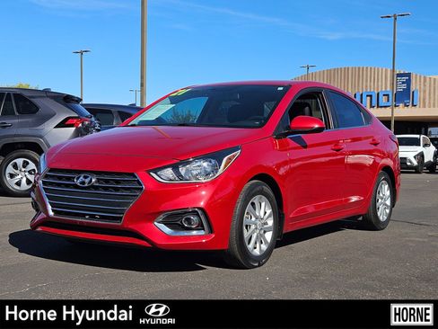 Used 2021 Hyundai Accent SEL image 1