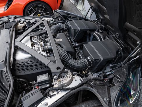 Used 2020 Aston Martin DB11 Volante RWD image 51