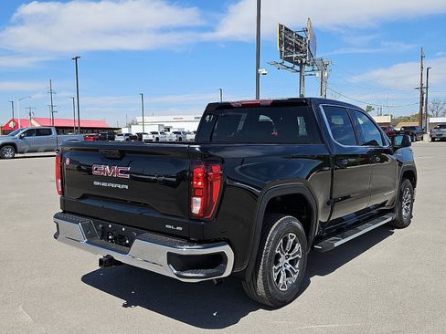 New 2026 GMC Sierra 1500 SLE image 5