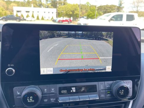 Used 2024 Toyota Grand Highlander XLE image 11