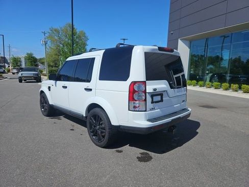Used 2011 Land Rover LR4 HSE image 3