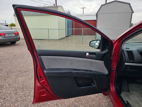 Used 2012 Nissan Sentra 2.0 S FWD image 9
