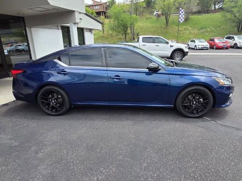 Used 2019 Nissan Altima 2.5 SR FWD image 8
