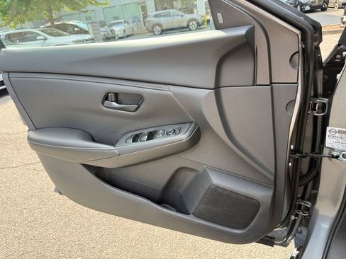 Used 2025 Nissan Sentra S FWD image 22