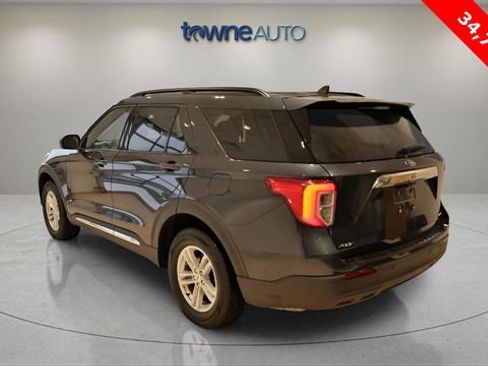 Used 2023 Ford Explorer XLT image 4