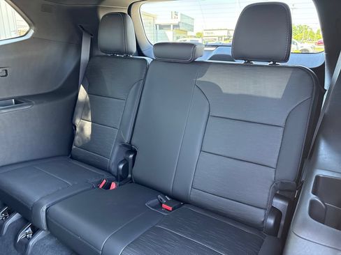 Certified 2026 Buick Enclave Sport Touring w/ LPO, Floor Liner Package FWD image 36
