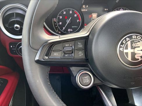 Used 2021 Alfa Romeo Stelvio Ti w/ Nero Edizione image 23