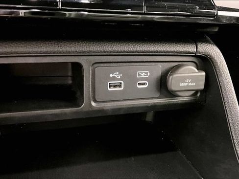 Used 2024 Honda Pilot Sport image 15