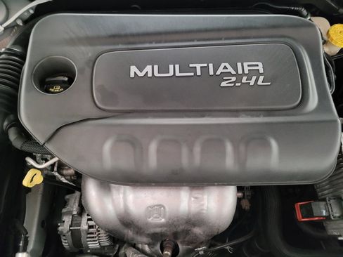 Used 2015 Chrysler 200 Limited w/ Convenience Group FWD image 30