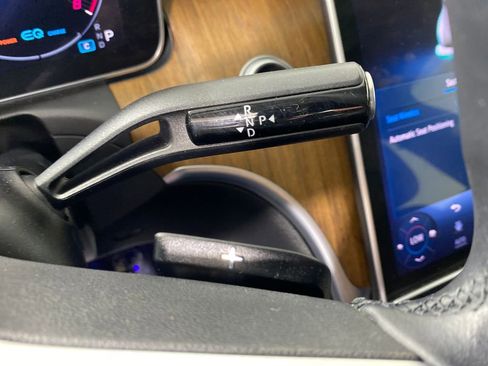 Used 2022 Mercedes-Benz C 300 Sedan image 16