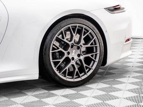 Used 2025 Porsche 911 Carrera S image 29