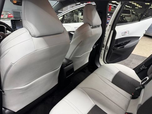Used 2019 Toyota Corolla XSE FWD image 36
