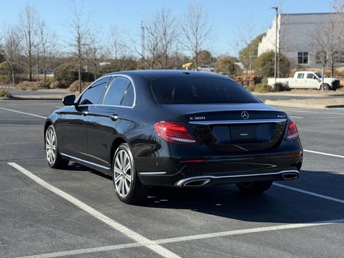Used 2018 Mercedes-Benz E 300 4MATIC image 5
