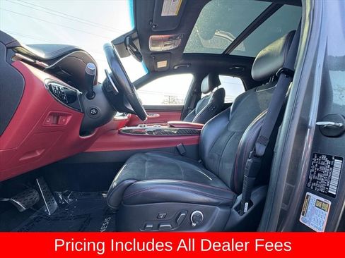 Used 2022 Genesis GV70 3.5T Sport w/ Sport Prestige Package AWD/4WD image 18