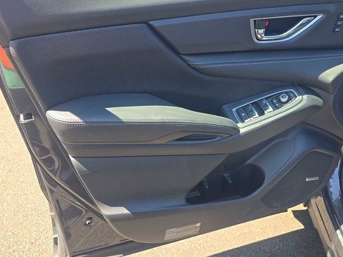 Used 2023 Subaru Ascent Limited w/ Technology Package AWD/4WD image 5