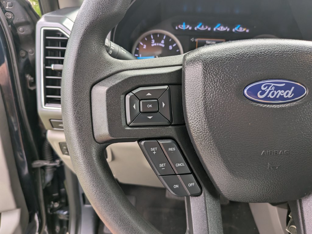 Used 2022 Ford F250 XLT w/ XLT Premium Package AWD/4WD image 32