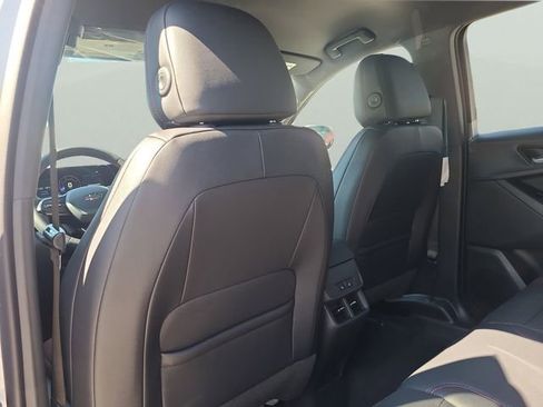 New 2026 Chevrolet Equinox RS w/ Convenience Package III FWD image 12