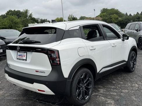New 2026 Nissan Kicks SR w/ SR Premium Package AWD/4WD image 19