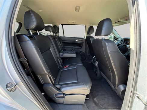 Used 2019 Volkswagen Atlas SE w/ Towing Package image 41