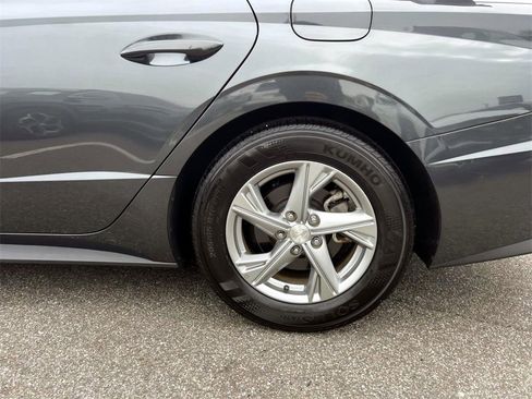 Certified 2022 Hyundai Sonata SE w/ Cargo Package image 6