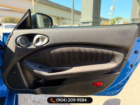 Used 2009 Nissan 370Z Touring image 26