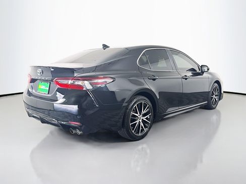Used 2023 Toyota Camry SE FWD image 10