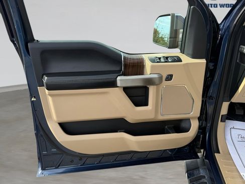 Used 2016 Ford F150 Lariat w/ Equipment Group 502A Luxury image 27