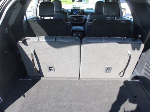 Used 2025 Ford Explorer ST-Line w/ Premium Package RWD image 26