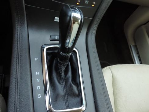 Used 2018 Lincoln MKT AWD w/ Technology Package image 28