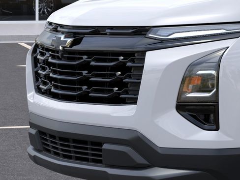 New 2026 Chevrolet Equinox LT w/ Midnight Edition FWD image 13