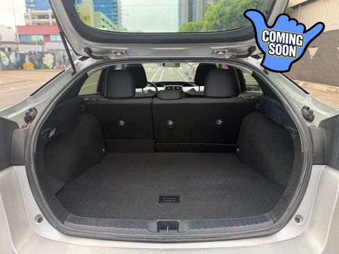Used 2016 Toyota Prius Two FWD image 18