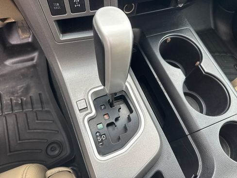 Used 2015 Toyota Sequoia Limited image 28