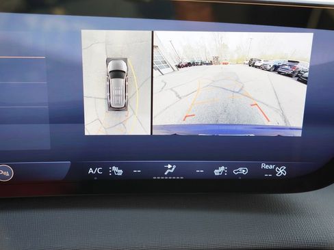 Certified 2025 Buick Enclave Preferred AWD/4WD image 37