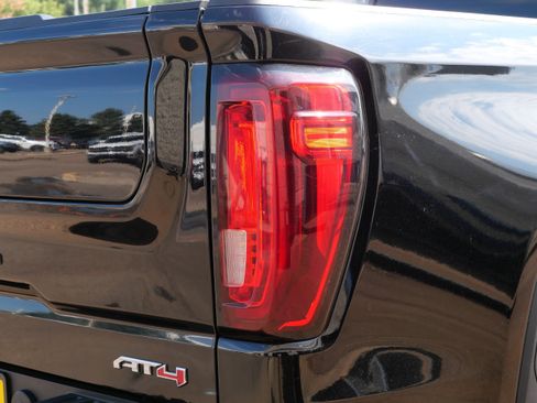 Used 2021 GMC Sierra 1500 AT4 AWD/4WD image 17