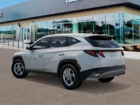 New 2026 Hyundai Tucson SE image 5