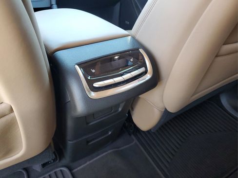 Used 2024 Cadillac XT6 Sport w/ Platinum Package image 15