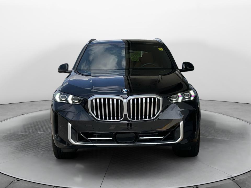 Used 2024 BMW X5 sDrive40i w/ Premium Package RWD image 2