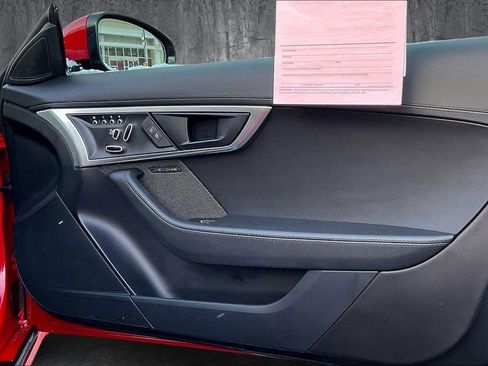 Used 2018 Jaguar F-TYPE Convertible image 23