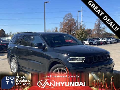 Used 2024 Dodge Durango GT image 1